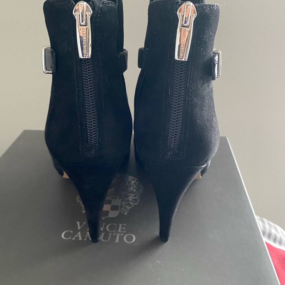 Vince Camuto Black Strappy Heeled Boots SIZE 9/5 - Picture 3 of 5